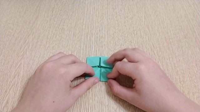 Как сделать бумажный цветок оригами
