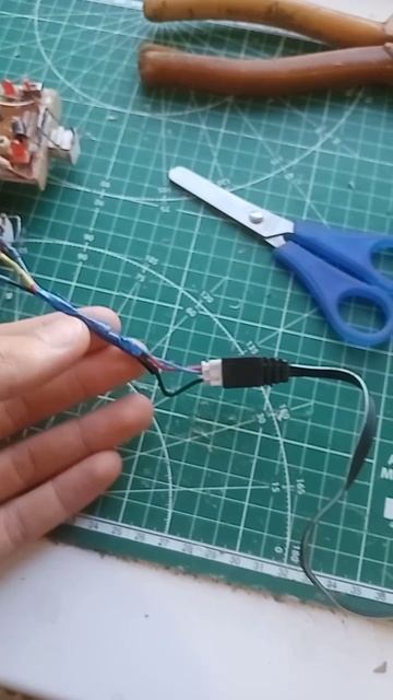 Зарядка Батарей на Локомотивах. Макет Жд из Картона