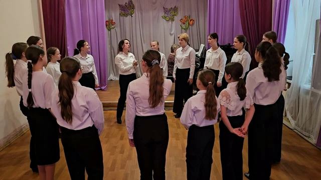 Открытый урок по хору  Назаренко О В, преподавателя МБУ ДО "ДШИ №4 г.о.Макеевка"