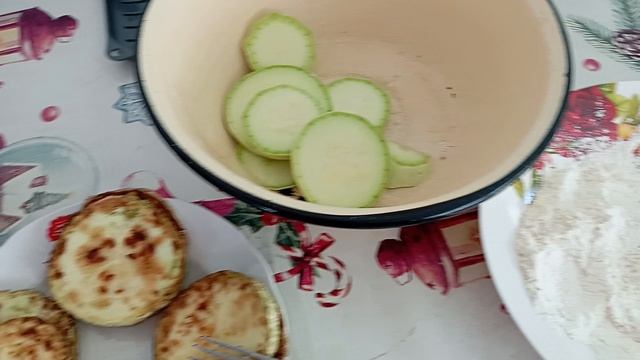 а вот и первые кабачки 😋