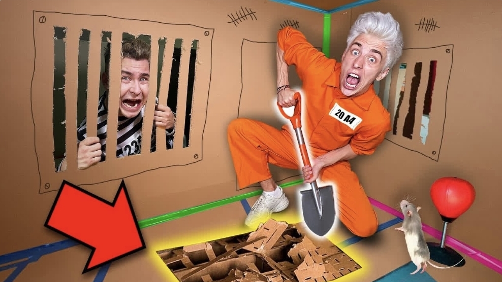 Побег Из Картонной Тюрьмы Челлендж Часть 2!!!