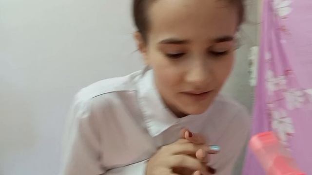пародия на рекламу.внучки развлекали так в Питере.