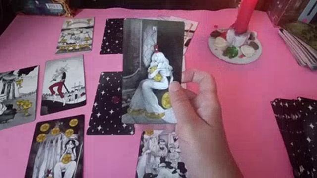 Расклад на картах Таро.