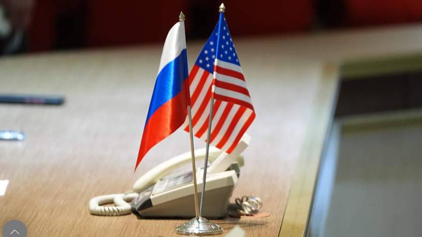 Ушаков указал на наличие сложных вопросов для переговоров между Россией и США