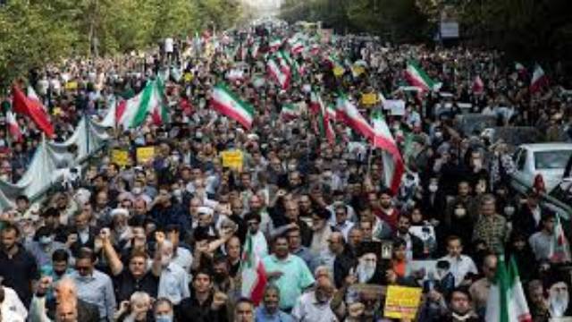 Иран против угасающего Запада в многополярном мире