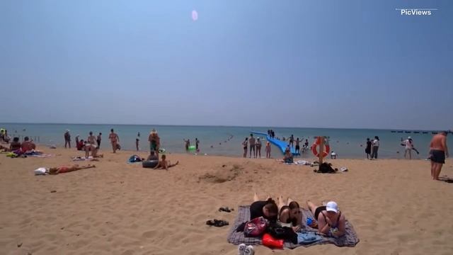 Крым Евпатория пляж Лазурный берег сегодня 27 июня 2025. Обстановка на Центральном пляже, погода