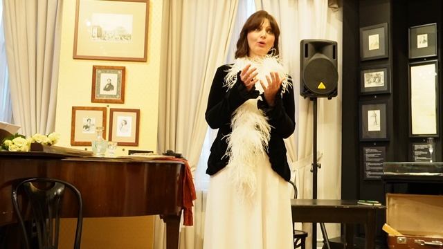 Виктория Носовская исполняет "Ночь" Рубинштейна. Фортепиано — Михаил Ченцов