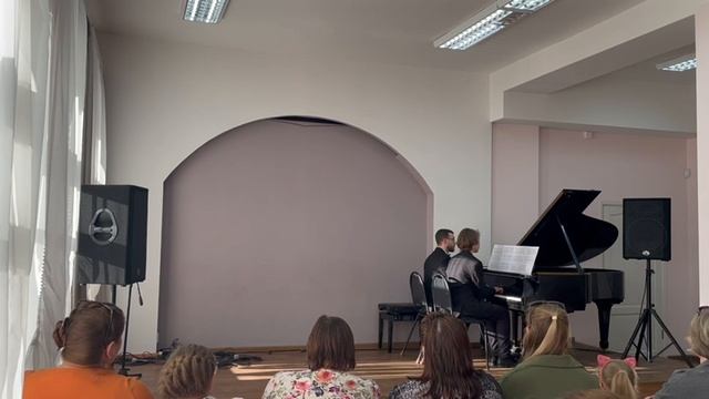 Егор Басов (5 кл.) и Дмитрий Соболев - У берегов Енисея (автор Дмитрий Соболев)