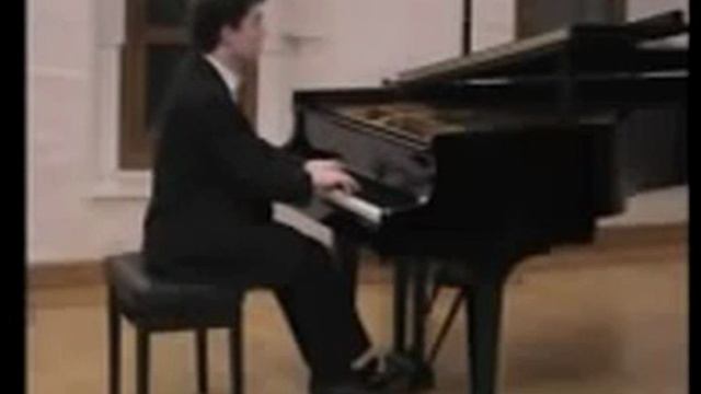Konstantin Alexeev.Haydn Great sonata E flat major. Live from Moscow Rerich museum,2008