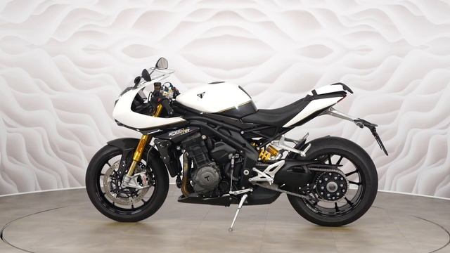 Triumph Speed Triple vin SMT3SP02SCPBM4027