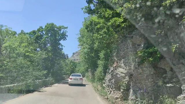 Подъём на Ай-Петри на автомобиле