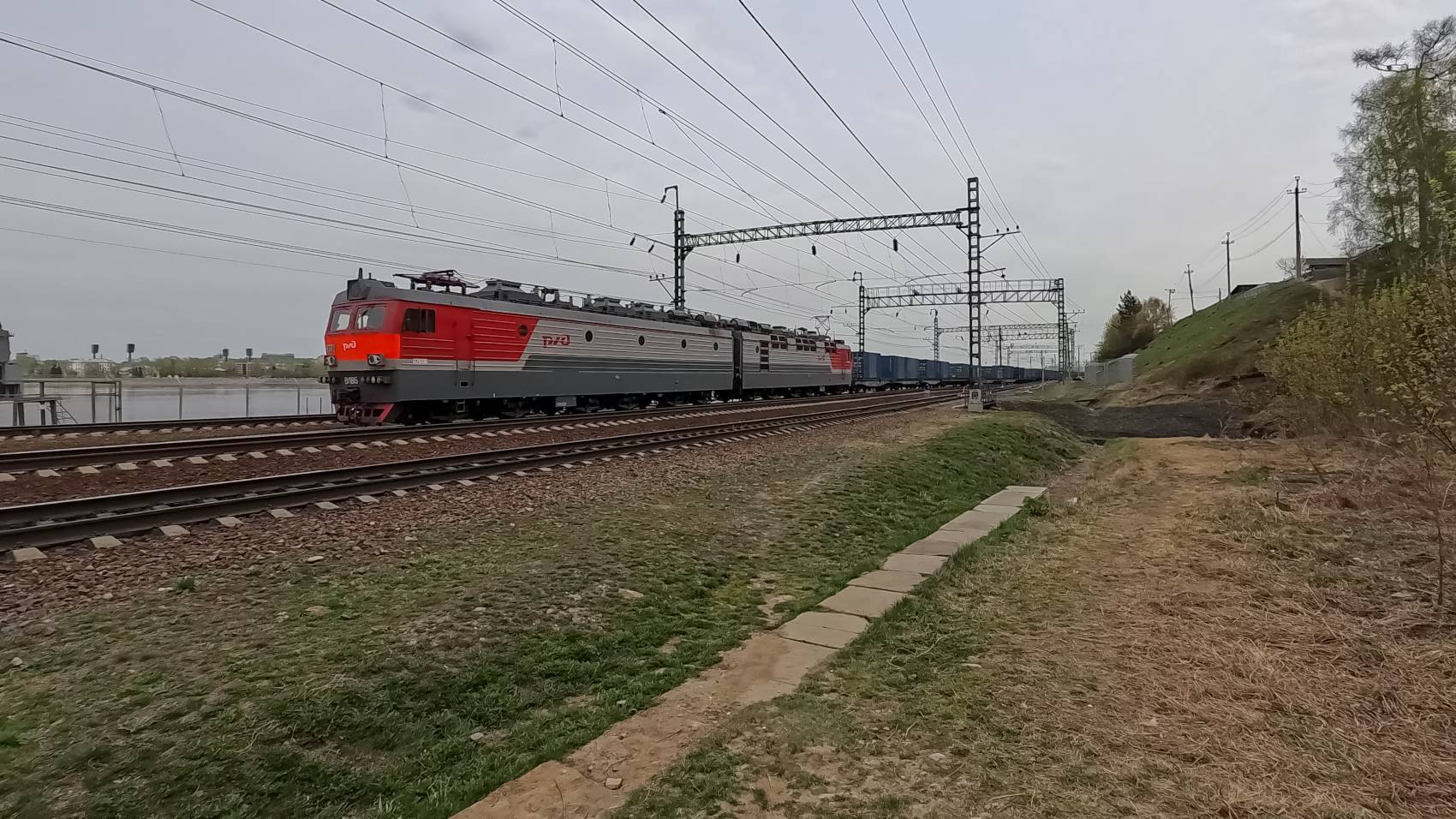ВЛ85-137