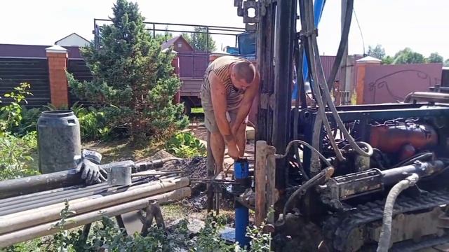 Обсадка скважины трубой нПВХ