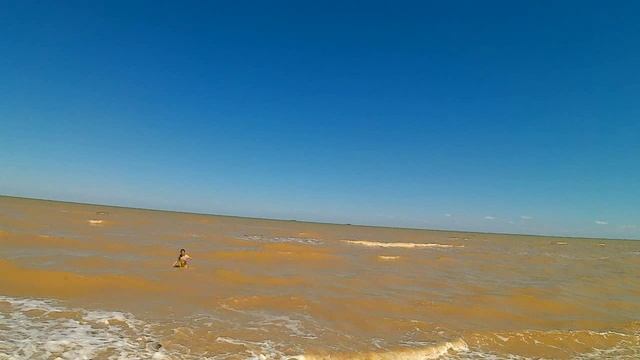 Вода жёлтая но полезная для суставов.