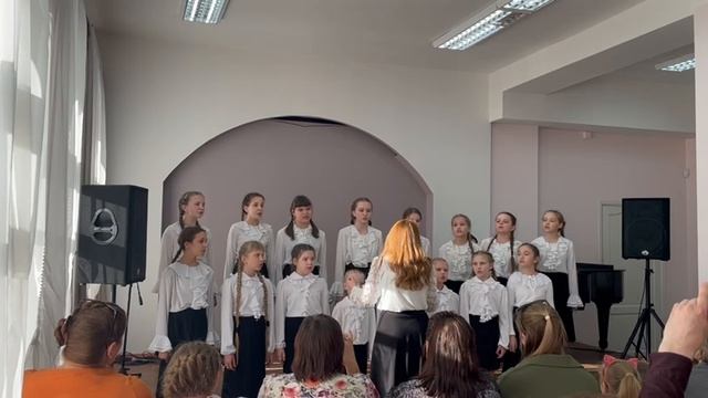 Хор "Искорки" ДШИ №8 г. Костромы - Музыка, звучи!(автор Дмитрий Соболев)