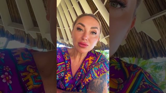 Страх…
Он сковывает до дрожи в теле и душе🙏
Страшно идти вперед и в новое
Страшно стареть...