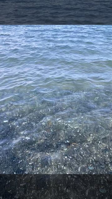 Наступил в Средиземное море