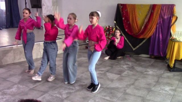 Хо Джа Фулли Фалту | Стиль-Болливуд | Студия Болливуд | Культурный центр ЛИРА | Москва | Россия