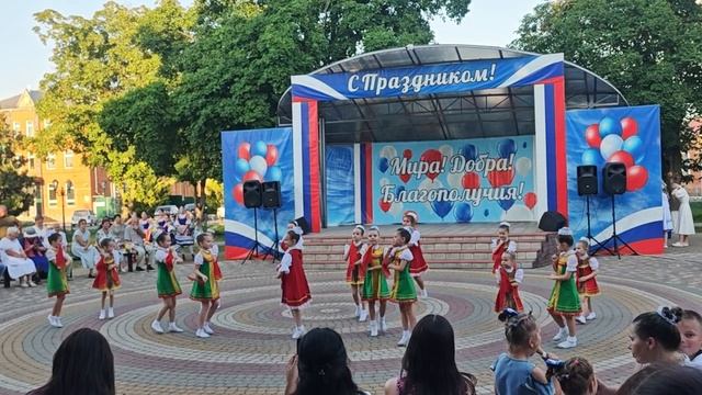 Июнь 2024. Танец "Матрёшки".