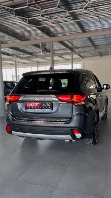 Mitsubishi Outlander (2016)