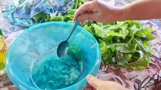 ЛИСТЬЯ САЛАТА С ЧЕСНОКОМ l К ШАШЛЫКУ l ВКУСНЕЕ НЕ ПРИДУМАТЬ