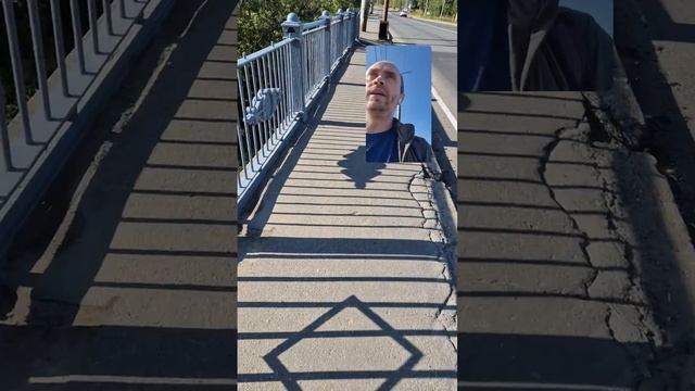 На мосту через Повракулку образовался провал