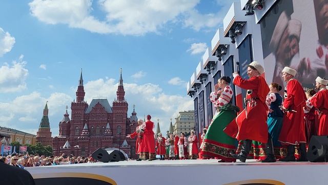 Кубанский казачий хор "Распрягайте, хлопцы, коней", 24.06.2025 г., Москва, Красная площадь