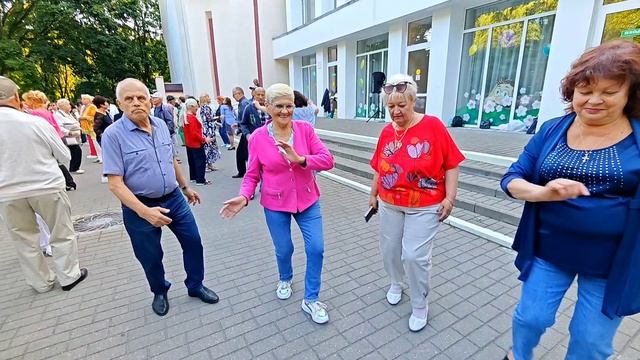 21.06.25г... "Белая Сирень"...