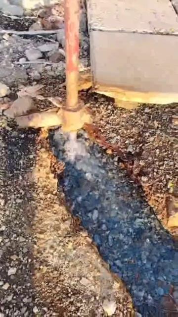 Фонтан питьевой воды бьёт в "Курорте Гай"
