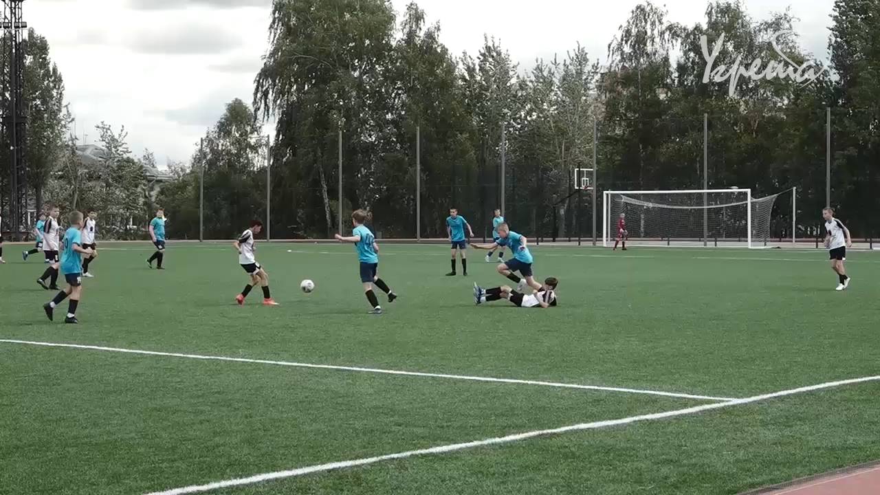 Две победы юных футболистов