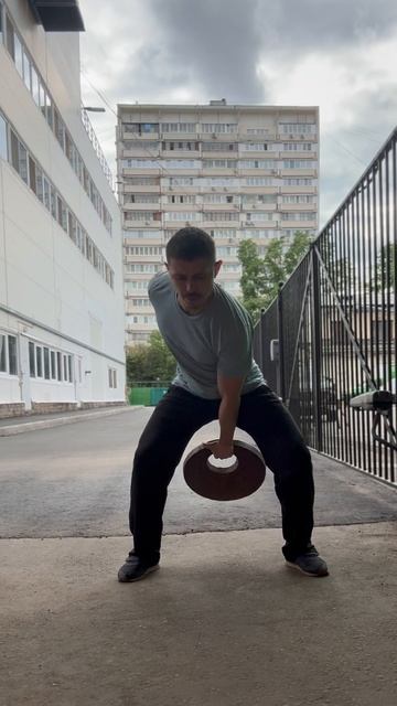 Тренировка с гирей