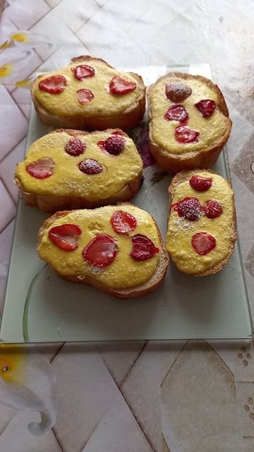 Очень вкусные,хрустящие,сладкие бутерброды.
