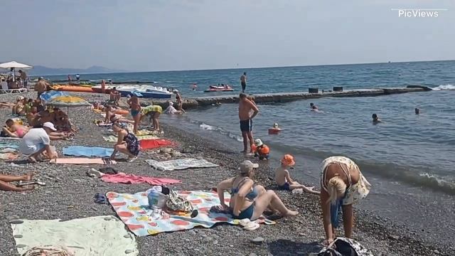 Сочи Адлер пляж Чайка сегодня 27 июня 2025.  Погода в Адлере сейчас, обстановка на пляже, море