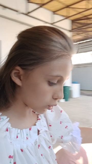 едим в умняшки,  и отвозим Машу и Тёму