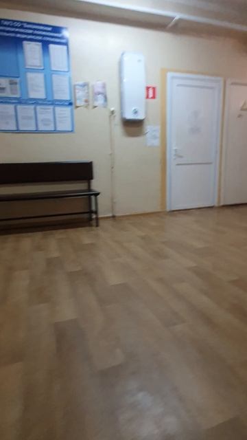 Я в поликлинике мой брат у стоматолога