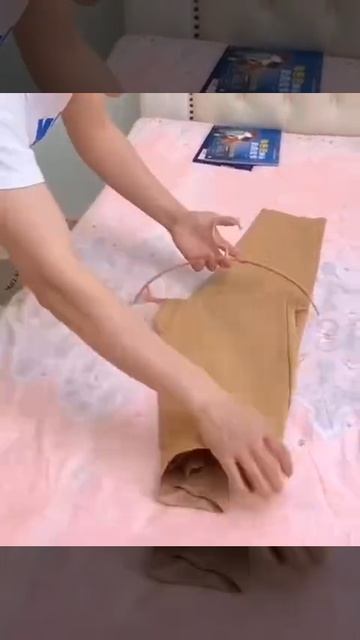 How to hang trousers