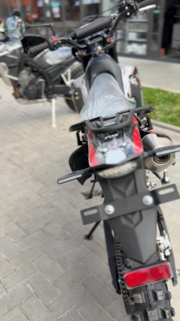 REGULMOTO CR-Z NB300 Жидкостного охлаждения!