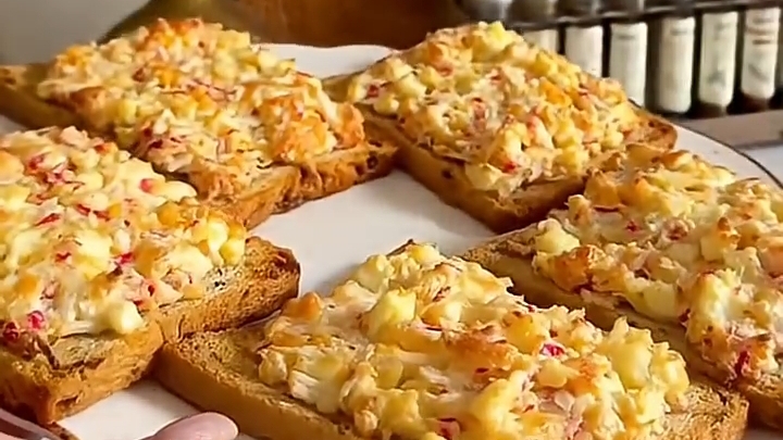 Горячие БУТЕРБРОДЫ...🥪😋    Рецепт в описании ✍️