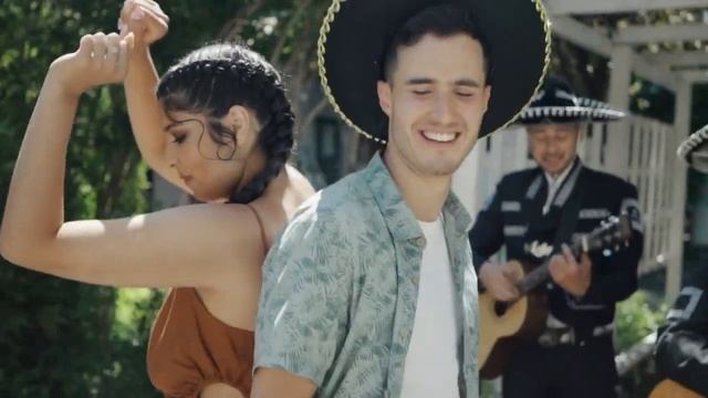 ВЯЧЕСЛАВ КОЖЕВНИКОВ - ШЕРШЕ ЛЯ ФАМ - ПРОСТО КРАСИВАЯ ПЕСНЯ! 💖💃