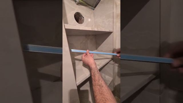 Полки с подсветкой из керамогранита