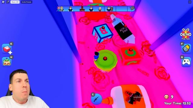 ВЛАДУС ИГРАЕТ [VLADUS] 293. 😱 КАК ИЗБЕЖАТЬ этого  ЗЛОГО  МАЛЫША, которй ОХОТИТСЯ за НАМИ в Roblox !