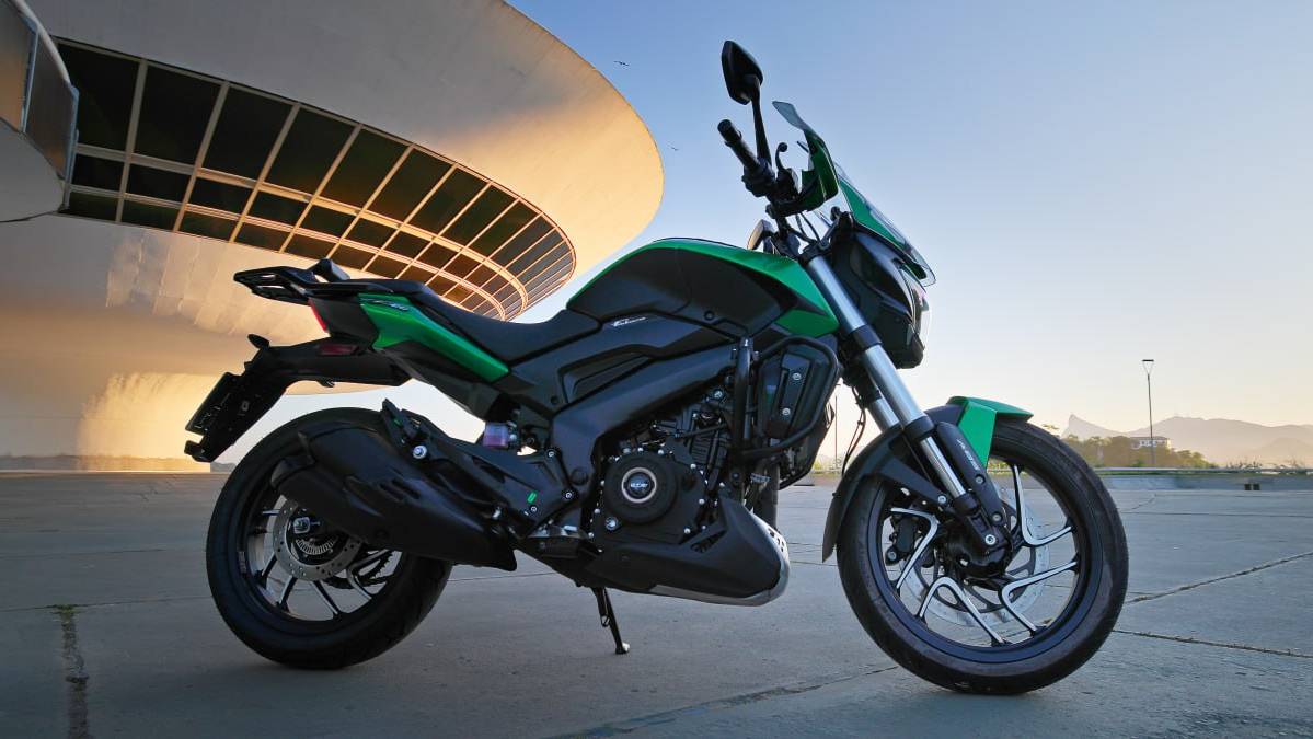 BAJAJ Dominar 400