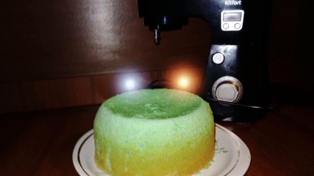 Классический бисквит 🍰, приготовленный из шести яиц 🥚.