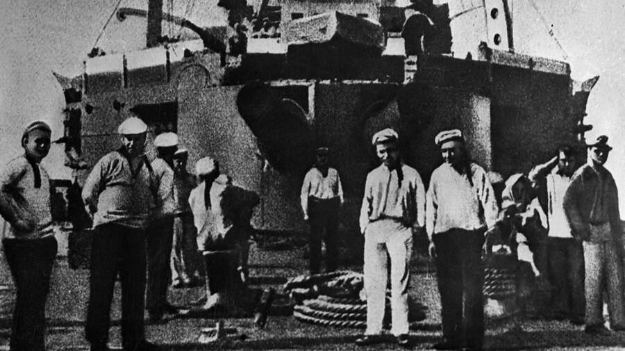 120 лет назад - На броненосце «Потемкин» началось первое революционное восстание в вооруженных силах