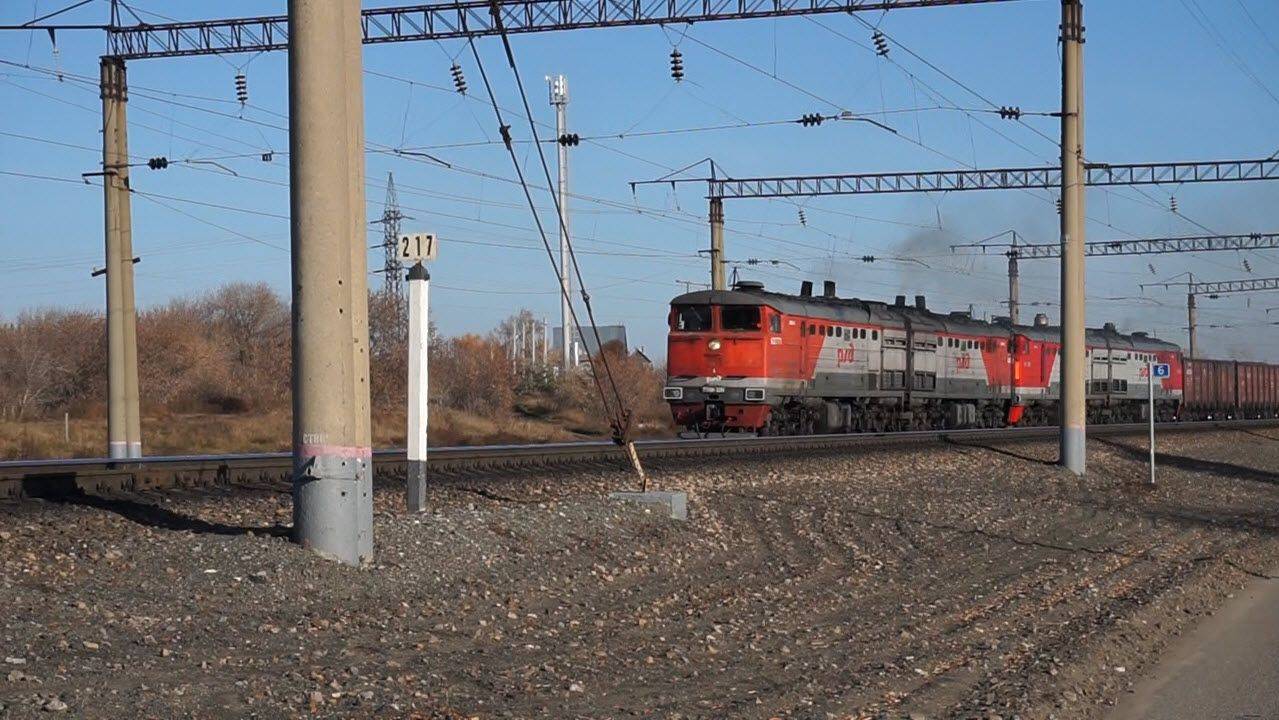 Тепловозы 2ТЭ10М-3389 и 2ТЭ10М-3562. Двойная тяга. Звук 10Д100.