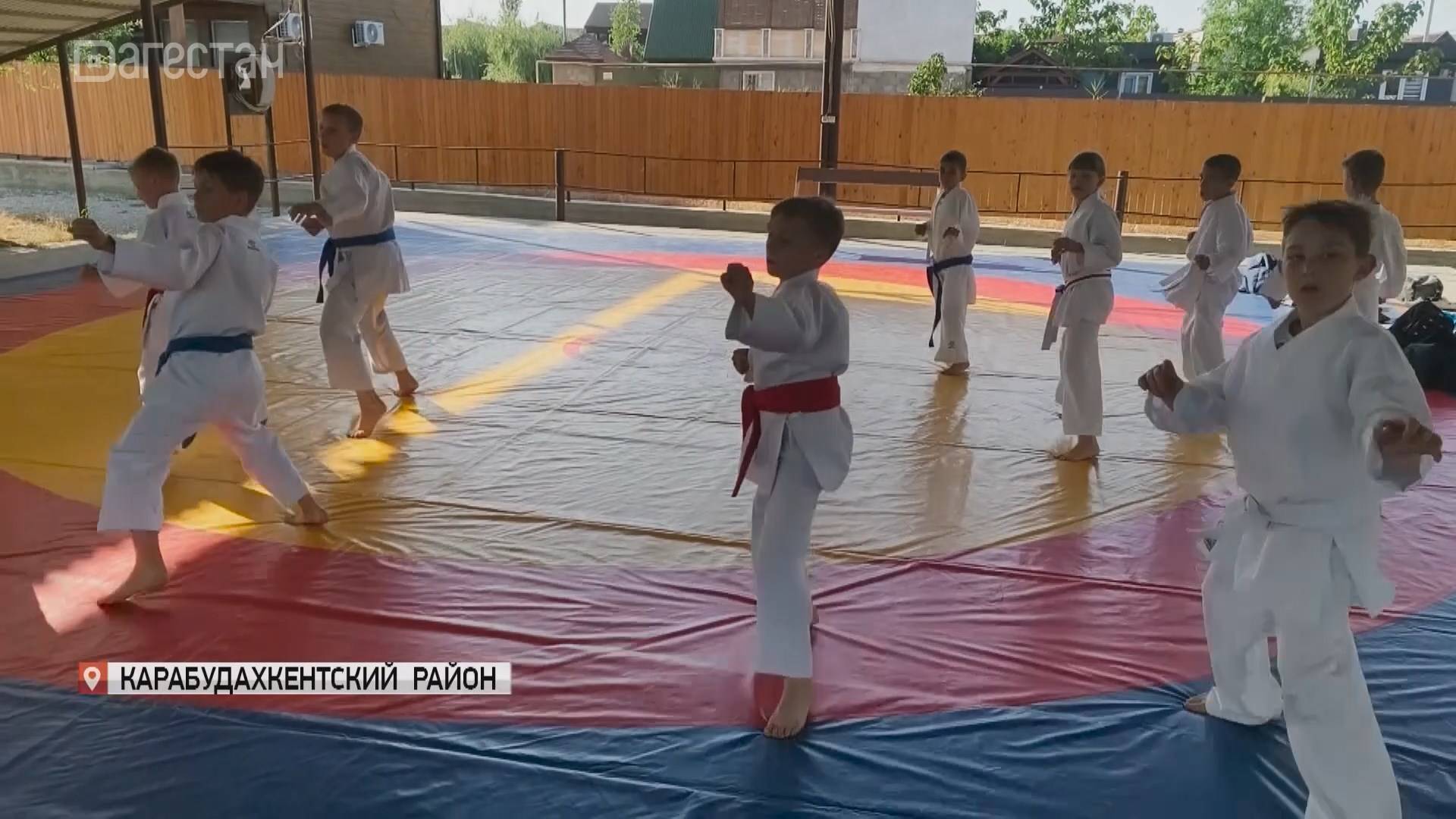 Международный турнир по каратэ стартовал в Каспийске