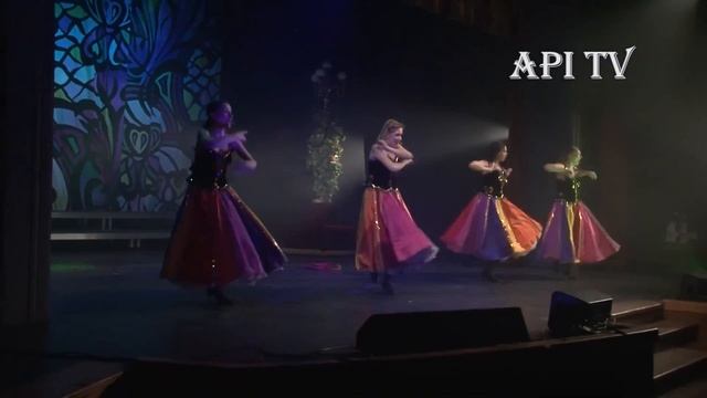 Песенка про водевиль - из фильма _Ах, водевиль, водевиль... #upskirt#оперетта#шоу#танец