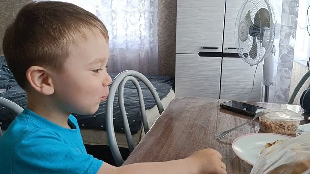 Мама,я с тобой поделюсь ❤️