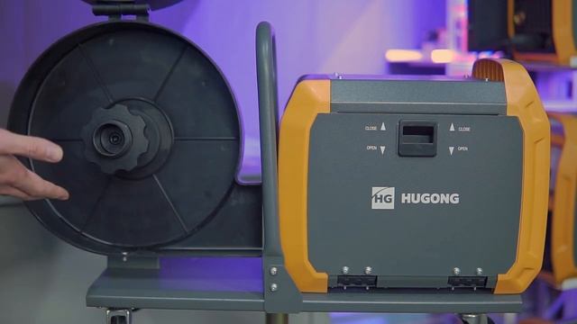 Обзор промышленного полуавтомата HUGONG EMIG 350WE III (ЦИФРОВОЙ ПОДАЮЩИЙ)