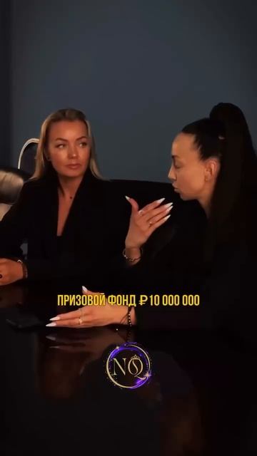 -Ты выходишь на сцену в самом роскошном вечернем платье и зал замирает от твоей красоты✨😍
